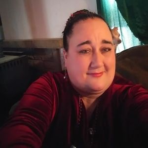 Meet your Posher, Desiree